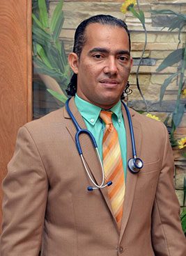 Dr.-Adonis-Mejia,-Urologia,-Ext.-7304,-Suite-7304