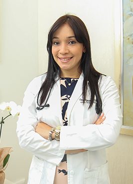Dra.-Maristela-Hernandez,-Gastroenterologa